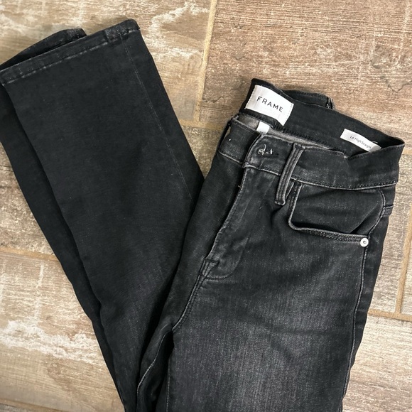 Frame Le High Straight Black Jean - Picture 5 of 5